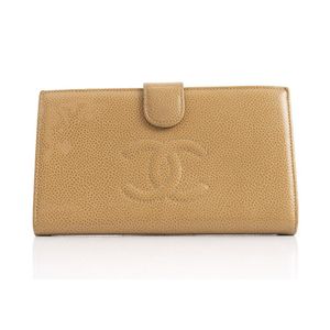 Chanel (France) wallets - price guide and values