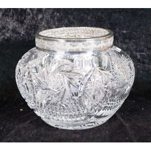 Impressive crystal rose bowl with grill cut crystal decoration,…
