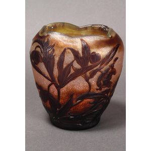 Lovely French Art Nouveau cameo glass vase, of tapering ovoid…