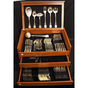 Good canteen Christofle silver plate cutlery including 12…