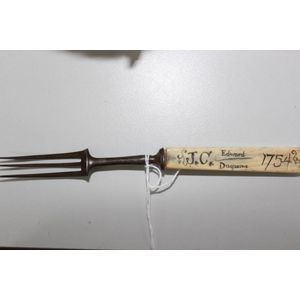 Bone handled scrimshawed knife 1754, J.C. and Edward Duquesne