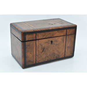 Georgian burr walnut tea caddy with feathered inlay decoration…