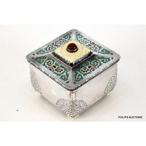 A fine Nowegian hammered silver and ivory jewellery box, David…