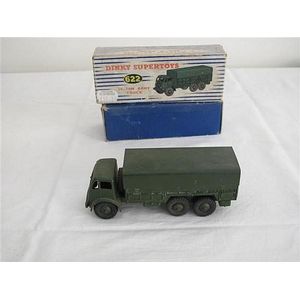 A Dinky Supertoys no 622 10 ton army truck boxed. Provenance:…