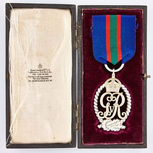 Royal Naval VRD Decoration with Case, 1927 - Medals, Badges, Insignia ...