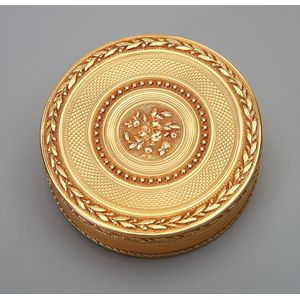 Louis XVI two-colour gold bonbonniere, illegible maker's mark,…