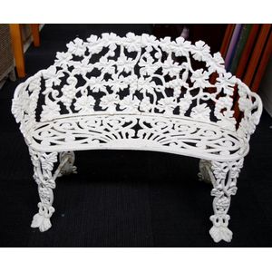 Small cast aluminium garden settee 95 cm wide, 40 cm deep, 71…