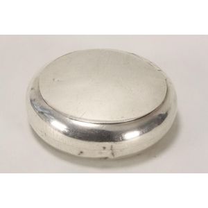 Edwardian sterling silver pill box, hallmarked Birmingham, 1910,…