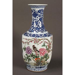 Chinese porcelain vase, of baluster form, with a slightly…
