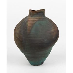 Greg Daly (born 1954), a matt glazed studio pottery vase, green&hellip;