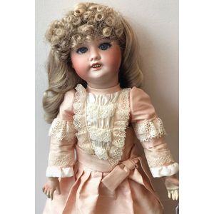 SFBJ Doll, blue sleeping eyes, new blonde nylon wig on French…
