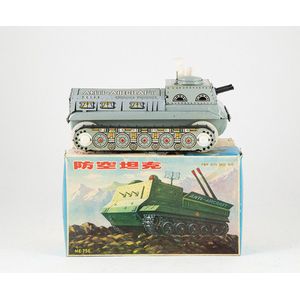 Taiyo M-4 Combat Tank - Tinplate Battery Toy - Militaria - Toys Taiyo M-4 Combat Tank - Tinplate Battery Toy - Militaria - Toys
