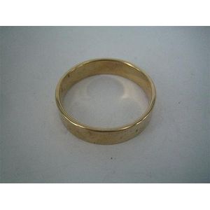 9ct gold barrel shaped wedder 9ct gold barrel shaped wedder