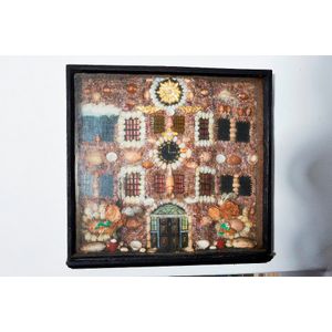 Shellwork picture, c. 1830, depicting an English house façade,…