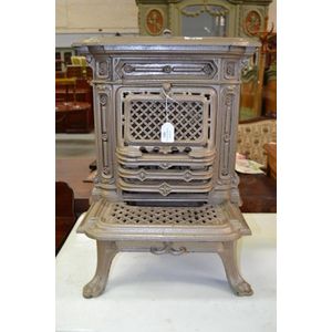 Antique cast iron French stove, approx 56 cm high, 39 cm wide,…
