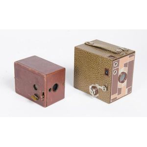Kodak (Eastman Kodak Co.) (USA): Kodak box cameras comprising a…