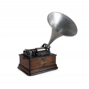 Edison standard Phonograph with horn, early 20th century, 52 cm…