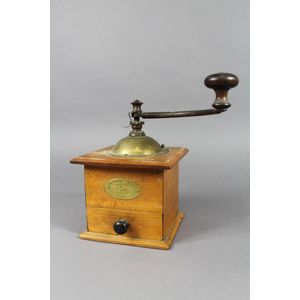 French Peugeot coffee grinder, 20 cm high, 12.5 cm wide, 12.5…