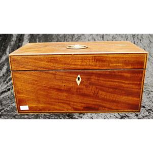 George III inlaid mahogany tea caddy with 2 internal lidded…