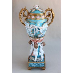 Stunning French twin handled pedestal vase and cover, of egg…