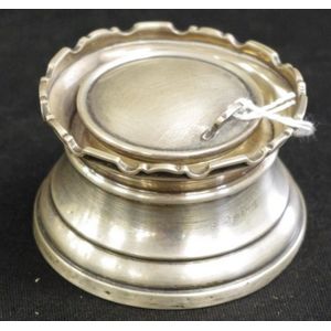 George V sterling silver inkwell Birmingham 1928, maker's marks…
