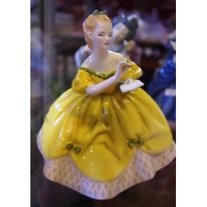Royal Doulton (England) figurines - price guide and values - page 26 Royal Doulton (England) figurines - price guide and values - page 26