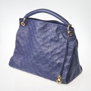 LOUIS VUITTON Vivienne NM Grained Calfskin Leather Shoulder Bag Blue