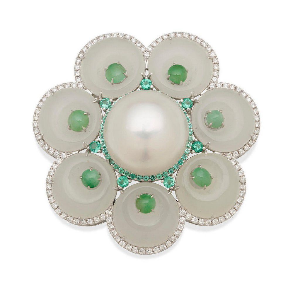 Gem-set flower pendant brooch with South Sea pearl - Pendants/Lockets ...