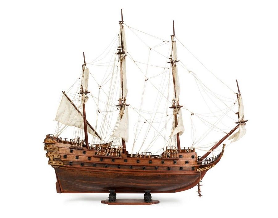 scale-model-of-three-masted-sailing-vessel-boats-yachts-toys-models