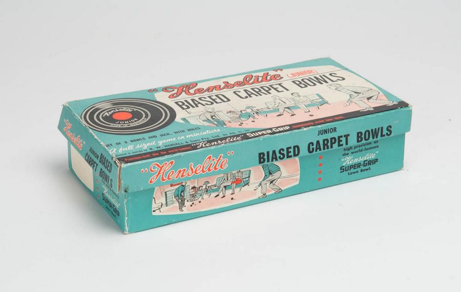 Henselite Carpet Bowls Set in Original Box Sporting Equipment