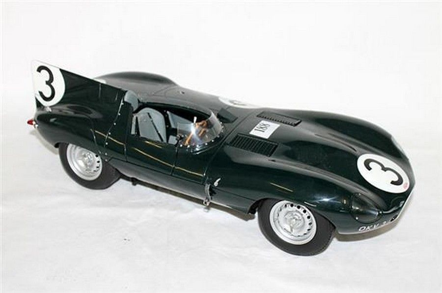 Autoart Jaguar D-type 1:12 Scale Model - Motor Vehicles - Toys
