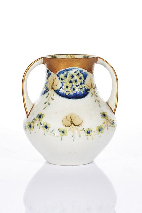 Moorcroft Lilac Twin-handled Vase, c. 1905 - Moorcroft - Ceramics