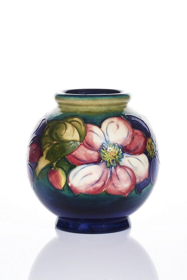 Moorcroft Clematis Vase, 1947 - Moorcroft - Ceramics