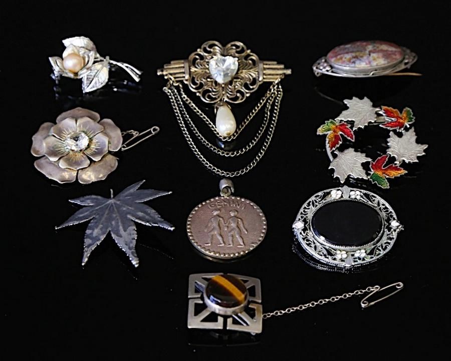 Leafy Brooches and Pendant Set - Brooches - Jewellery