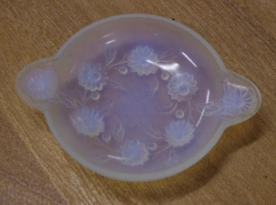 Etling Opalescent Glass Dish, 16 cm - French - Glass