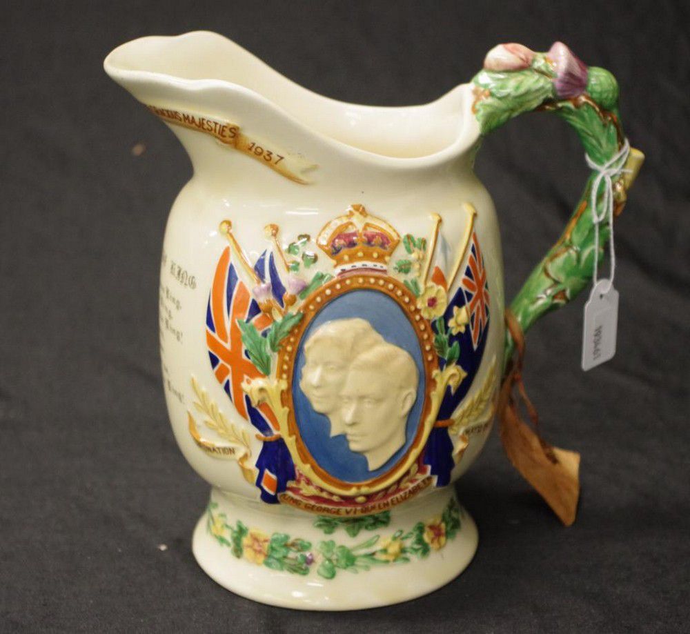Musical Coronation Jug with King George VI, 1937 - Crown Devon - Ceramics