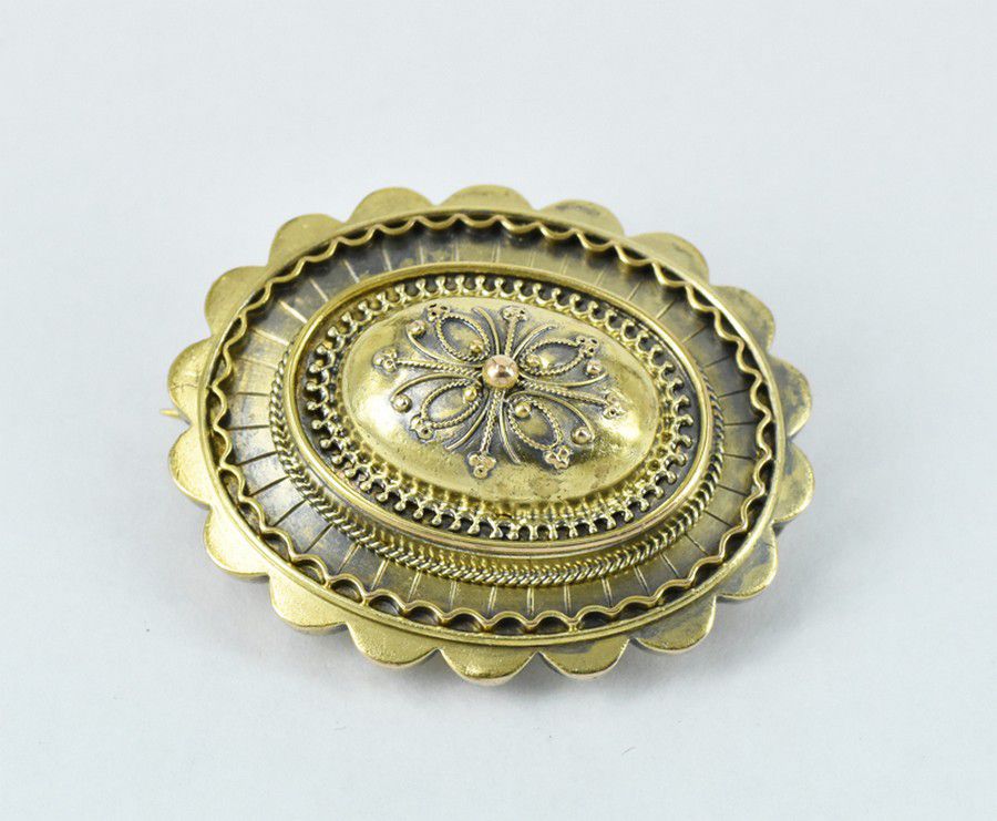 Victorian Mourning Brooch in 9ct Gold Plate - Brooches - Jewellery