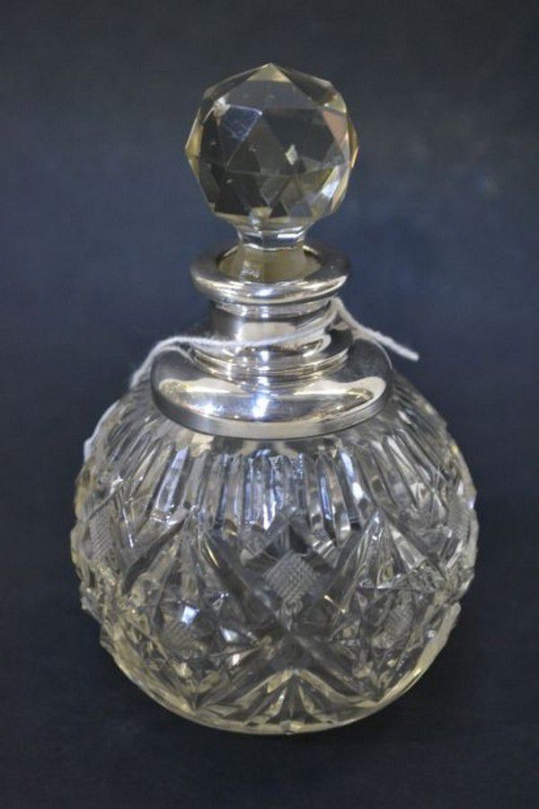 1925 London Hallmarked Crystal Perfume Bottle - Scent Bottles - Costume