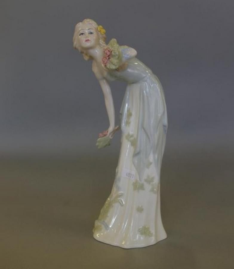 Royal Doulton Summer's Darling Figurine - Royal Doulton - Ceramics
