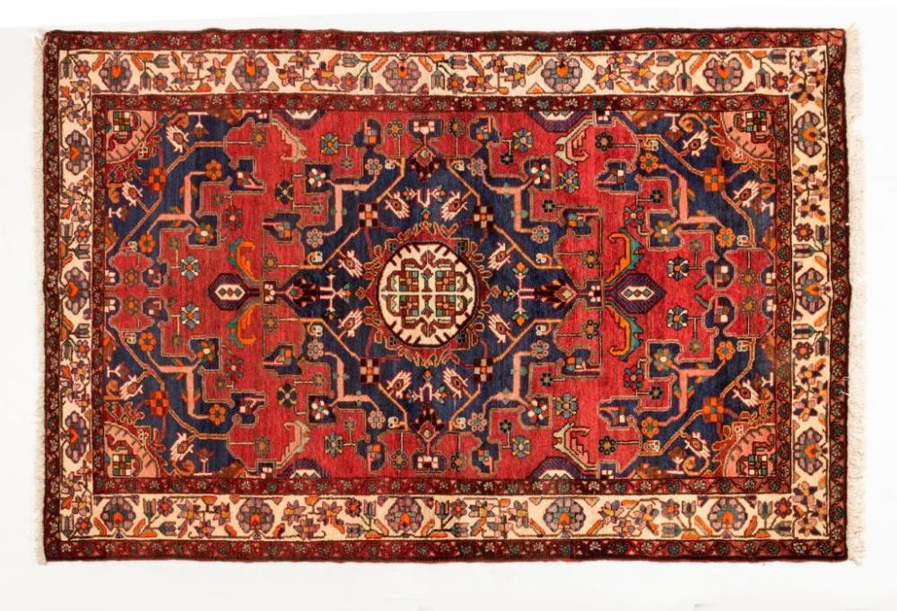 Tafresh Rug with Geometric Medallion and Floral Border - Rugs & Carpets ...