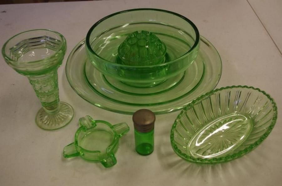 Green Depression Glass Collection: Vase, Bowls, Frog & More ...
