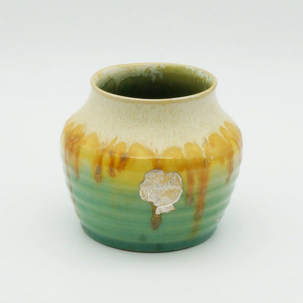 Remued Pottery Vase with Original Label Remued Ceramics