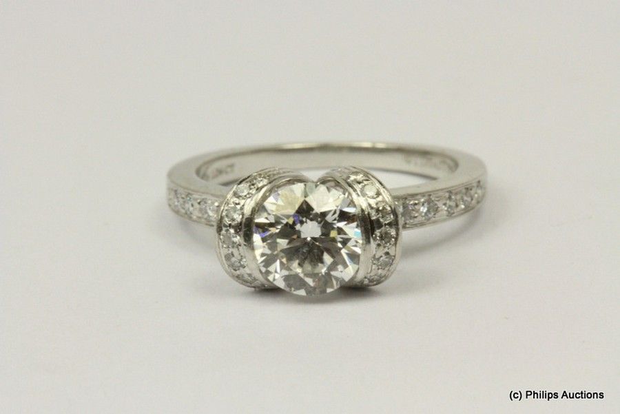 Tiffany Platinum Ribbon Diamond Solitaire Ring, 1.04ct - Rings - Jewellery