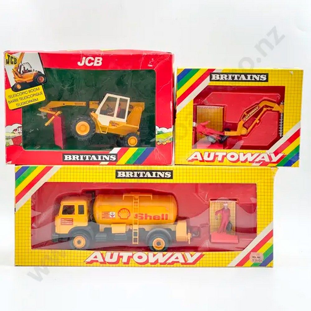 Matchbox 2022 91/100 Hazard Squad White Launch Support Matchbox 2022 91/100 Hazard Squad White Launch Support
