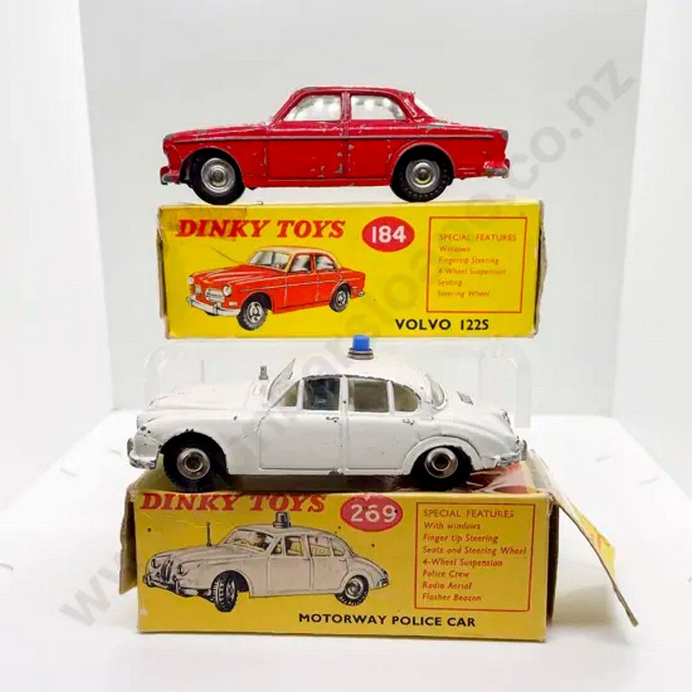 A50 1:43 DINKY TOYS 243 VOLVO POLICE CAR 245 240 265 WHITE