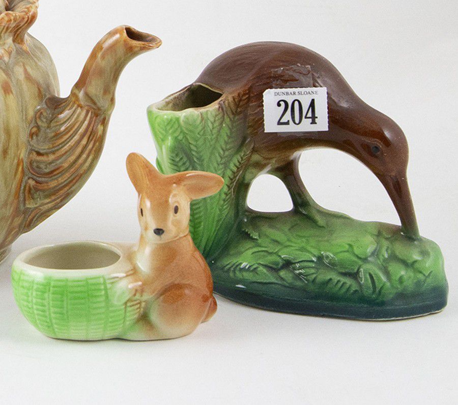 Crown Lynn, Kiwi posy vase #165 and bunny posy pot, printed mark - Crown  Lynn - Ceramics