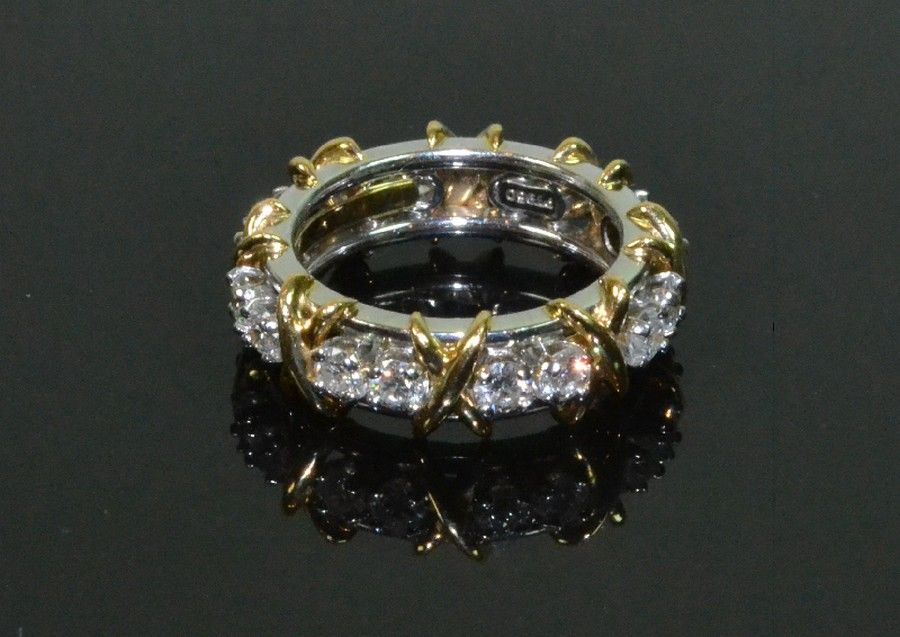 Elegant Tiffany & Co. Criss Cross Ring