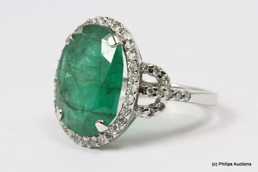 Emerald Cluster Ring with Diamonds - Rings - Jewellery
