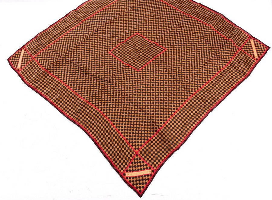 Louis Vuitton Brown Check Silk Pocket Square - Clothing - Men's - Costume &  Dressing Accessories