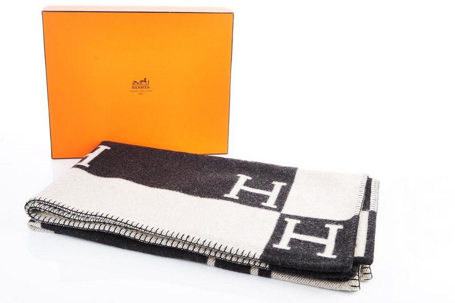 Hermes Avalon III Blanket with Oversized Stitching & Box - Zother ...